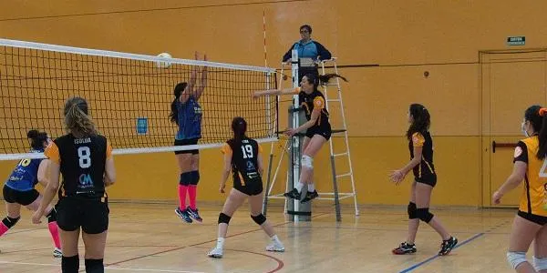 El CEVOL Torredembarra femení assalta la pista del CV Cubelles i ja lidera el grup (1-3)