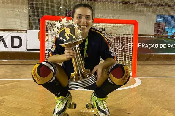 La calderina Laura Puigdueta obté el cinquè títol europeu d'hoquei patins amb la selecció espanyola