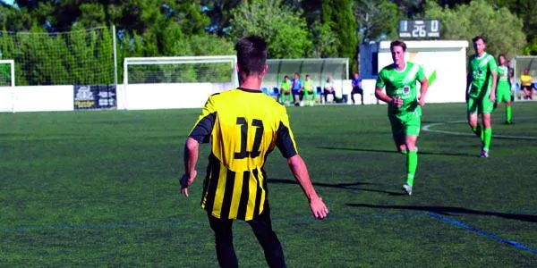 El CE Altafulla planta cara al líder Torreforta però acaba perdent per un resultat ajustat de 2 a 1