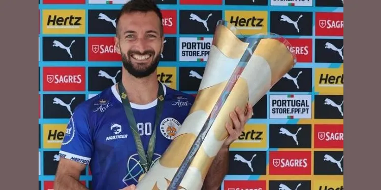 El torrenc Llorenç Gómez guia al Vila Flor SC al primer títol nacional de la seva història