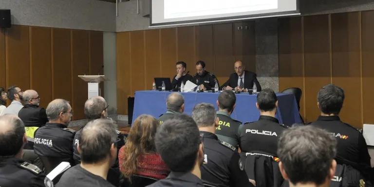 Canvi a Andorra dels colors dels indicatius viaris relacionats amb la neu