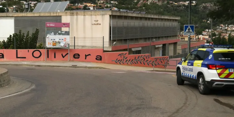 Investiguen dues monitores de menjador d’una escola de Vallirana per presumptes agressions sexuals