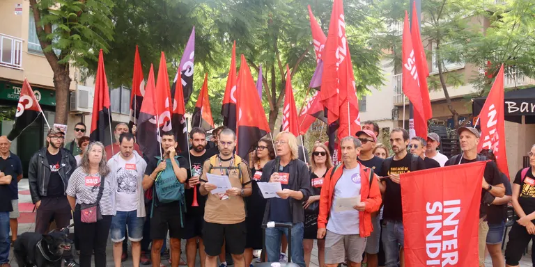 Docents denunciats per l'exdirectora d'un institut de Rubí diuen que els criminalitzen per la seva tasca sindical