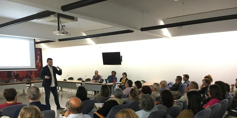 Suport unànime del Consell Escolar a treballar pels reptes educatius per Pineda que recull l'estudi de la UAB
