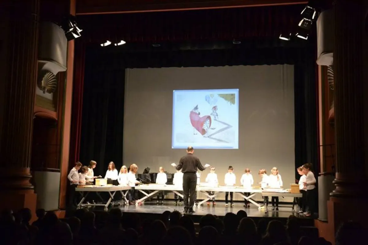 Arrenca la VII xilofonada poètica al Teatre Principal