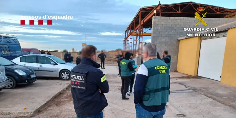 Desarticulen una banda que es dedicava al contraban de tabac, tràfic de drogues i robatori d’embarcacions