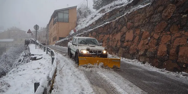 Centres educatius tancats i part del transport escolar suspès al Pirineu pel temporal