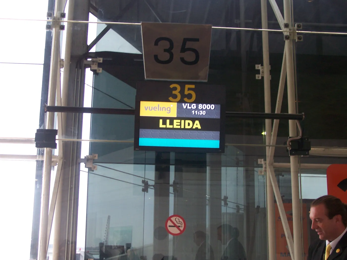 REPORTATGE: 10 anys de l'Aeroport d'Alguaire, un enlairament complicat i un canvi de rumb estratègic