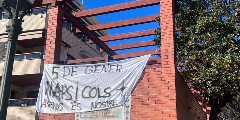 Un sopar de germanor, concerts i activitas diverses són les propostes per la nit de Naps i Cols
