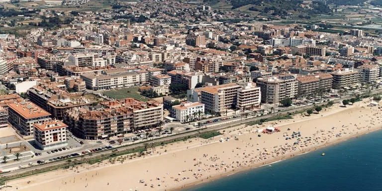 El govern espanyol ordena el tancament d'hotels, càmpings i establiments turístics