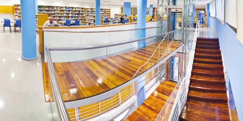 La biblioteca de Cambrils necessita voluntariat per millorar la comprensió lectora dels infants