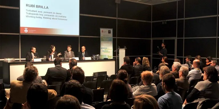La Universidad Carlos III de Madrid i la Fundación Renovables posen Rubí com a exemple de "Ciutat amb Futur"