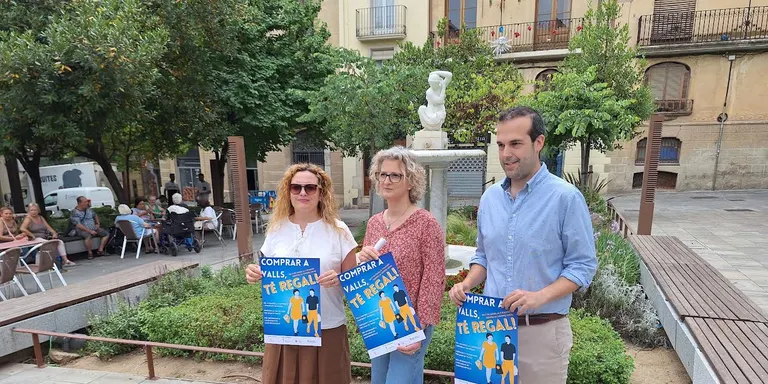 La Unió de Botiguers presenta la campanya “Comprar al comerç local de Valls, té regal!”