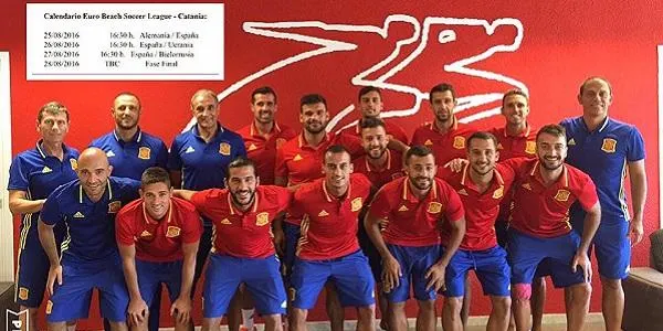 Llorenç Gómez i Eduard Suárez debuten a la Superfinal de la lliga europea de futbol platja