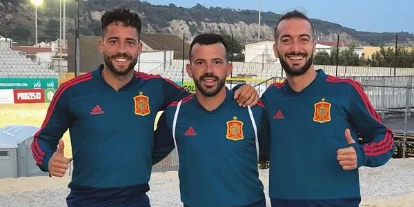 El trio de Torredembarra, amb la Selecció Espanyola per disputar la primera etapa de l’Euro Beach Soccer League