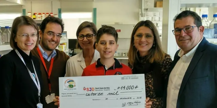 ‘Aniol, sempre amb un somriure’ entrega els 14.000 euros recaptats a la Fundació Hospital Sant Joan de Déu