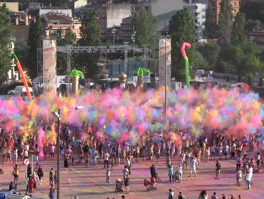 Èxit del primer Holi Dolly a Rubí