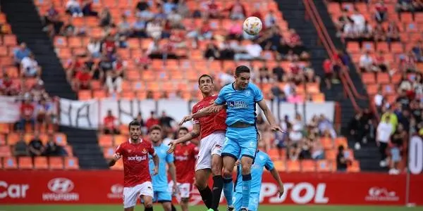 Guillermo Fernández compleix la llei de l’ex davant el Numancia i Agné aguanta una setmana més a la banqueta