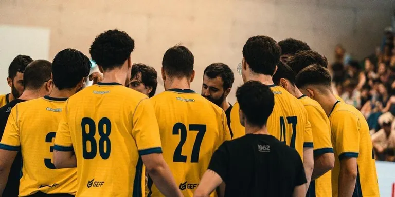 IRUDEK BIDASOA IRUN SE MIDE A NIMES Y DESCUBRE QUE EL CAMINO YA EMPIEZA A TENER FORMA