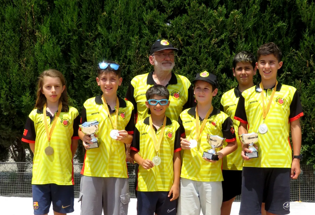 Tots els jugadors del Club de Bitlles Olius pugen al podi del Campionat de Catalunya Individual Infantil