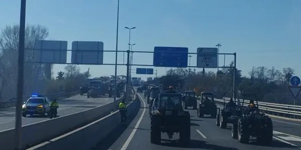 Unió de Pagesos es mostra satisfeta per la repercussió de la protesta al Port de Tarragona