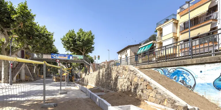 Arenys de Munt encara la recta final de les obres a la Riera i a la rotonda