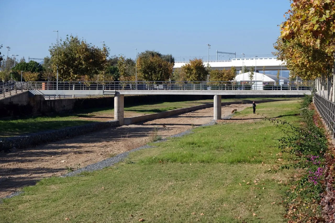 La passarel·la de vianants de la riera d’Alforja torna a estar operativa