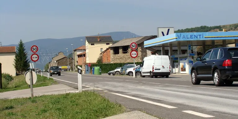 Un ferit amb politraumatismes en un accident a la N-260, a Montferrer
