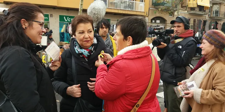 France TV fa un seguiment de Mònica Palacín (ERC) per fer un reportatge sobre el 21-D