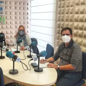 El Doctor Ricard Peiró afirma que “s’ha de viure sense por però respectant les mesures”