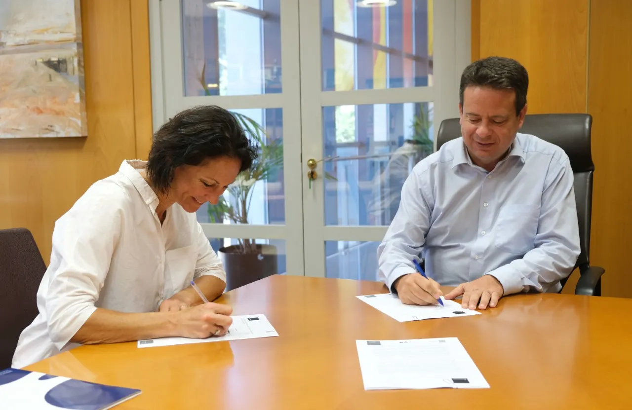 Comaigua i l’Ajuntament renoven el seu compromís per ajudar persones amb problemes econòmics