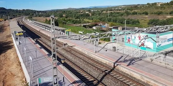 Els veïns i veïnes d’Altafulla ja poden adquirir els abonaments gratuïts de tren, tant de Renfe com Rodalies