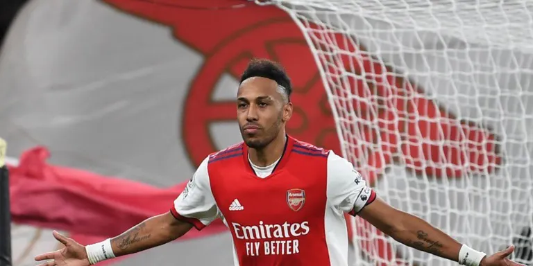 Aubameyang ja s’ha entrenat amb el Barça