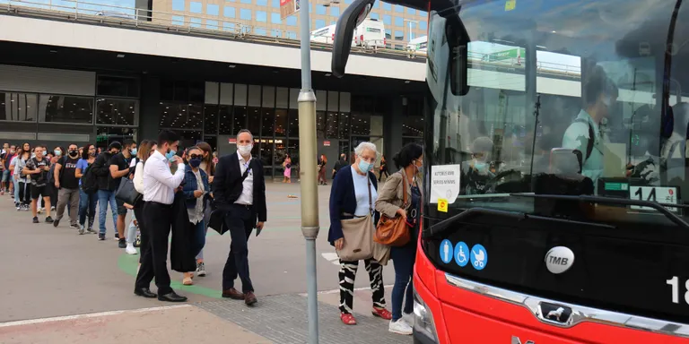 Comença la vaga parcial de busos de Barcelona que s’allargarà fins el 26 de maig