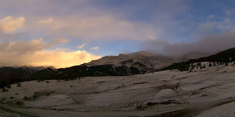 Primera nevada de la temporada a cotes mitjanes del Pirineu català i Andorra