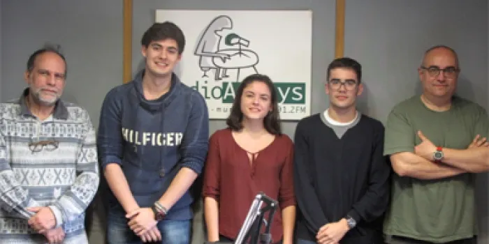 3 alumnes de l'institut elaboren treballs de recerca d’astronomia que desperten l’interès d’agrupacions d’observadors