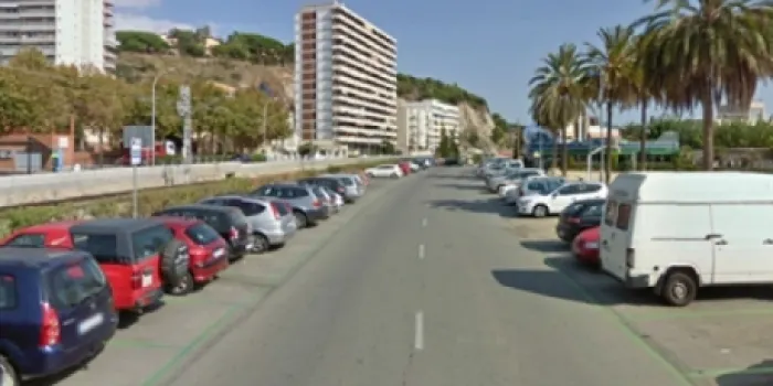 Moreno diu que lluitarà per aconseguir que els residents tinguin estacionament gratuït tot l’any al vial verd de la Picòrdia