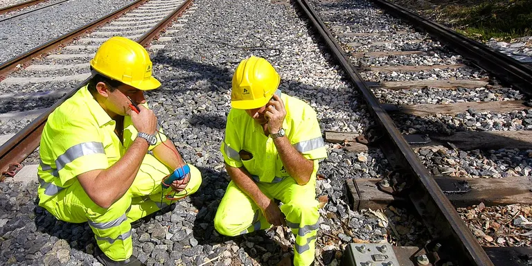 Adif preveu enllestir la retirada de les vies entre Cambrils i l’Hospitalet aquest estiu
