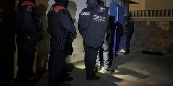 Els Mossos d’Esquadra busquen a Roda de Berà membres d’organitzacions criminals relacionades amb el tràfic de drogues i d’armes