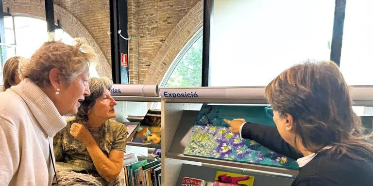 Últims dies per veure les exposicions de la Biblioteca Mestra Maria Antònia i la Sala Lluís d'Icart