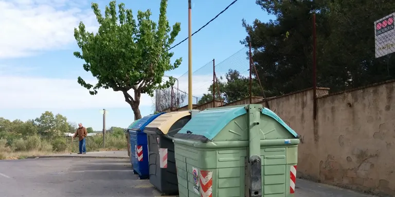 Els contenidors del carrer Camí de Sant Muç es recol.locaran per millorar la circulació