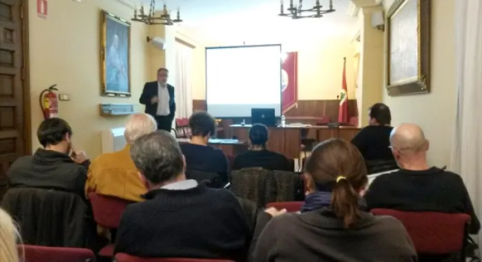 L'audiència pública es va fer ahir a l'Ajuntament amb poca assistència de públic ( Foto: Ajunta
