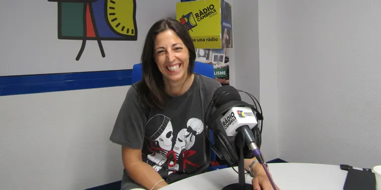 Celeste Pérez: “Per fer els meus collage busco llibres de fotografies que retallo i combino fins crear el que vull”