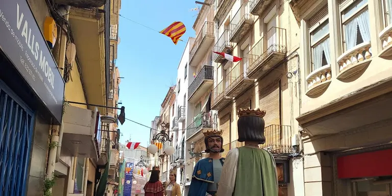 Valls organitza una Mostra d’elements coronats per commemorar el 15è aniversari del Lleó