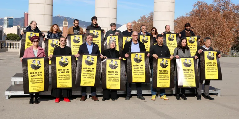 Més de 30 entitats criden a protestar contra la cimera hispano-francesa amb el lema 'Aquí no s'ha acabat res'
