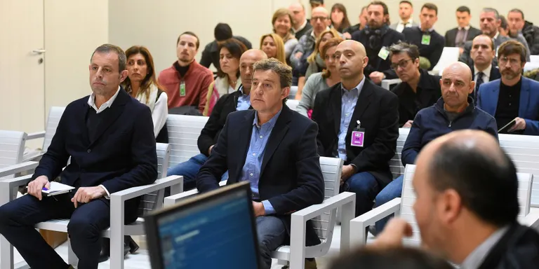 L'Audiència deixa en llibertat amb càrrecs Sandro Rosell i Joan Besolí, després de quasi dos anys de presó preventiva