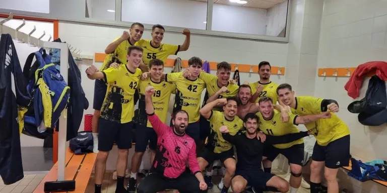El Club Handbol Cambrils arrenca la lliga amb una victòria davant l’Handbol Sant Cugat