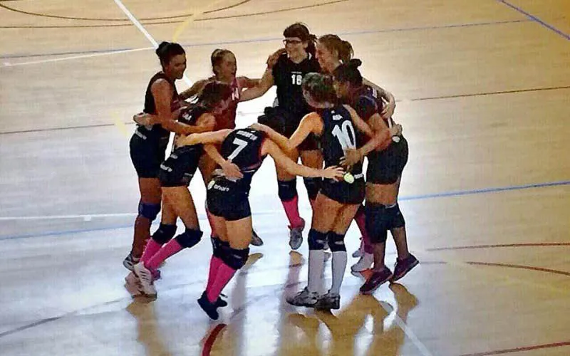 Victòria històrica del Vòlei Torredembarra Femení en el seu debut a casa com a equip de Primera Catalana