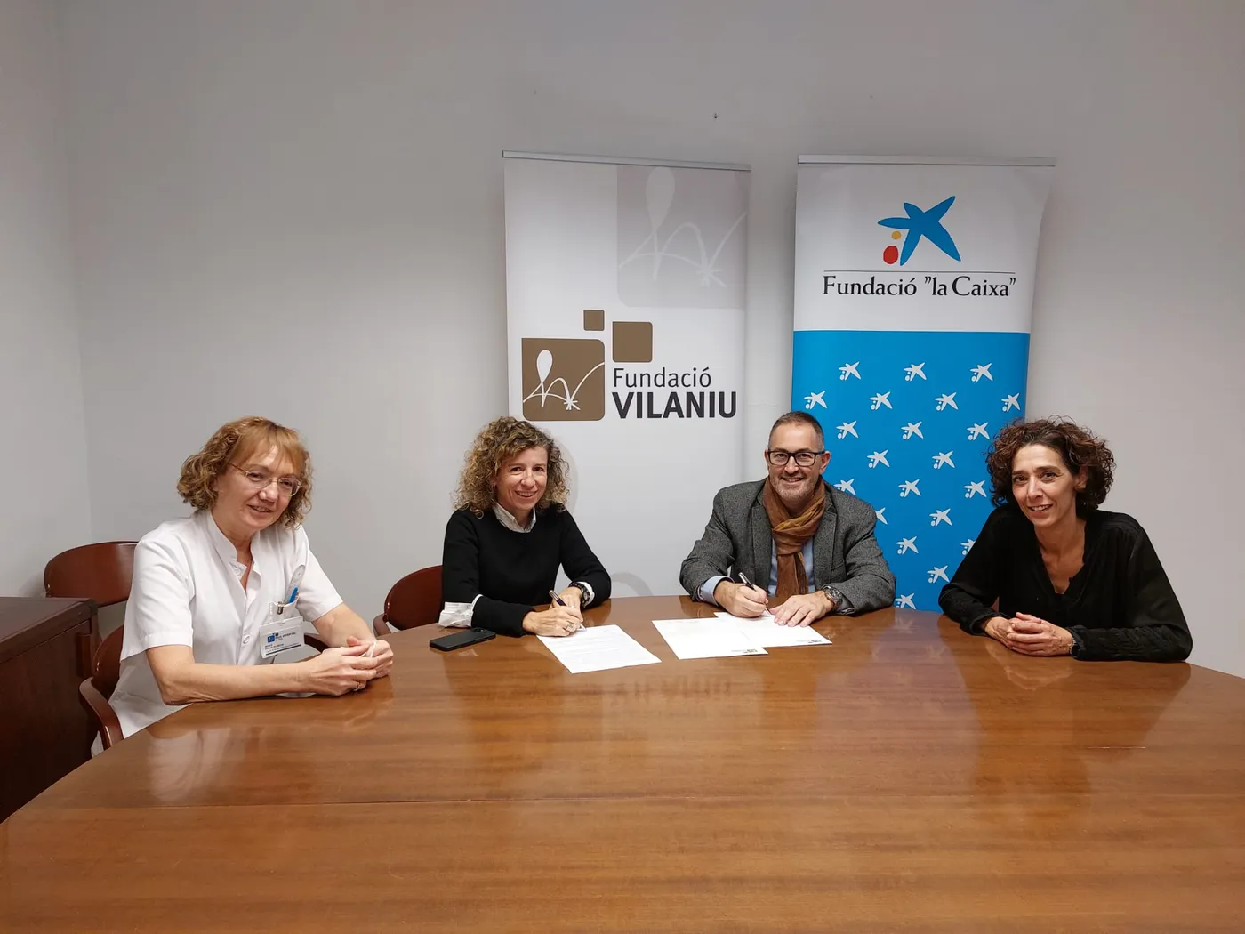 Conveni entre la Fundació Vilaniu i la Caixa per impulsar el programa Reprenem de nou la marxa!