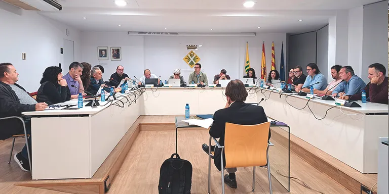 El Ple d'octubre d'Esparreguera congela els impostos per al 2027 i destina 788.000 euros a diverses inversions municipals